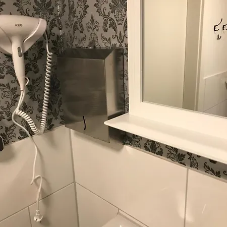 Hafentraum Indoorcampinghostel Auberge de jeunesse *